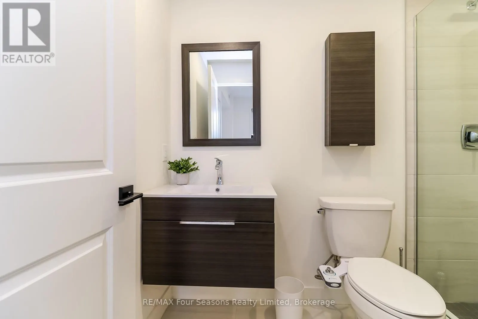107 - 12 BEAUSOLEIL LANE, #107