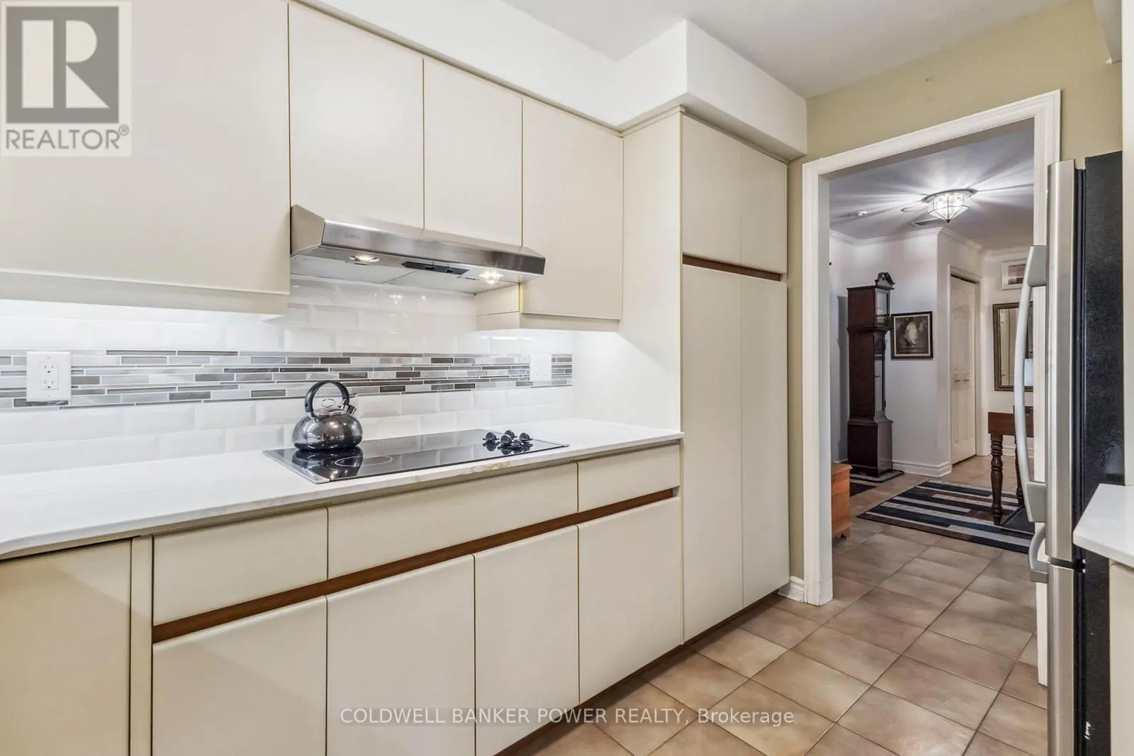 602 - 19 KING STREET, #602