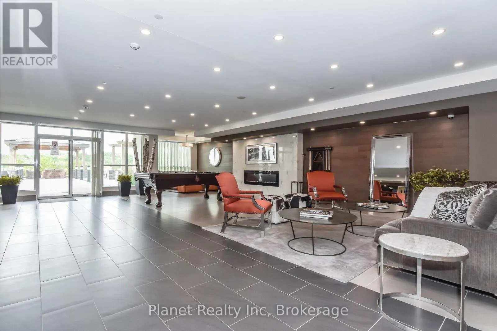 601 - 150 WELLINGTON STREET E, #601
