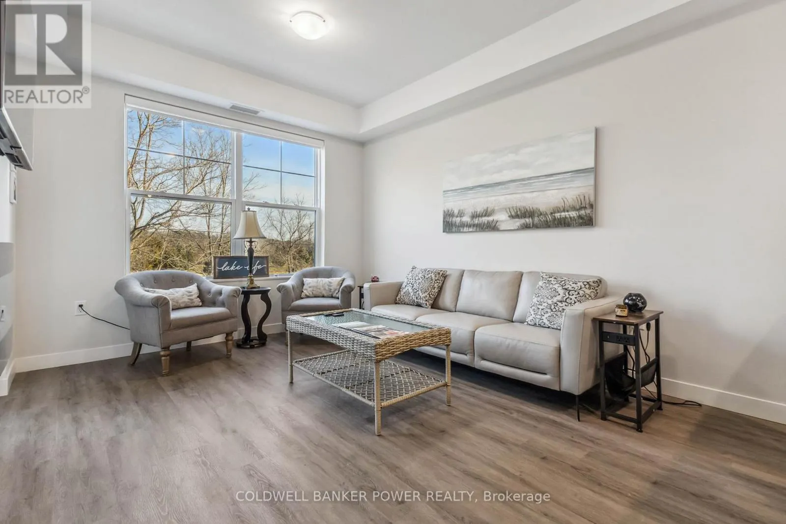 305 - 100 THE PROMENADE WAY, #305