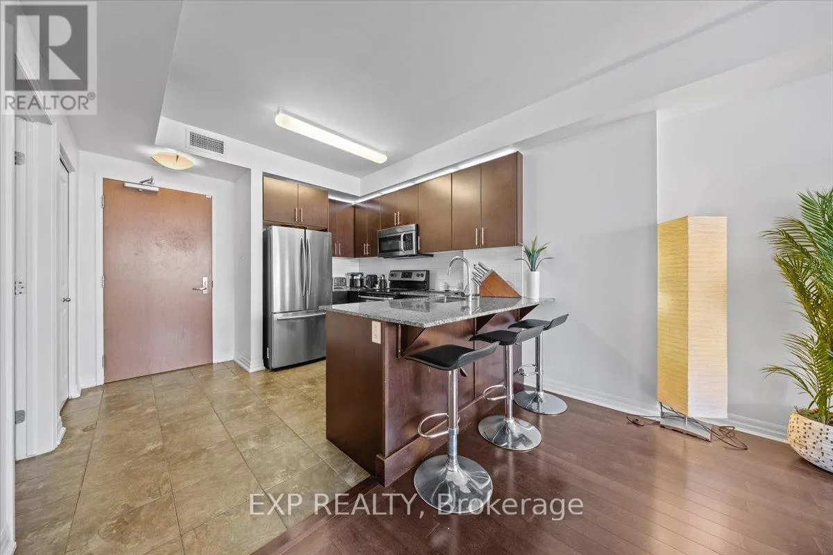 2505 - 242 RIDEAU STREET