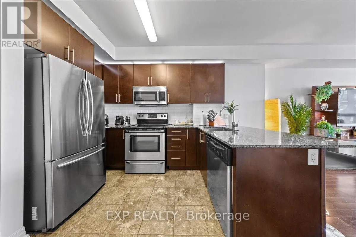 2505 - 242 RIDEAU STREET