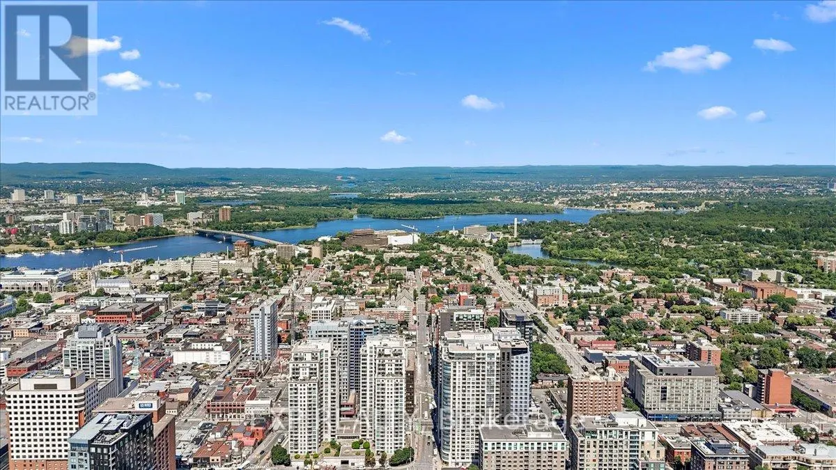 2505 - 242 RIDEAU STREET