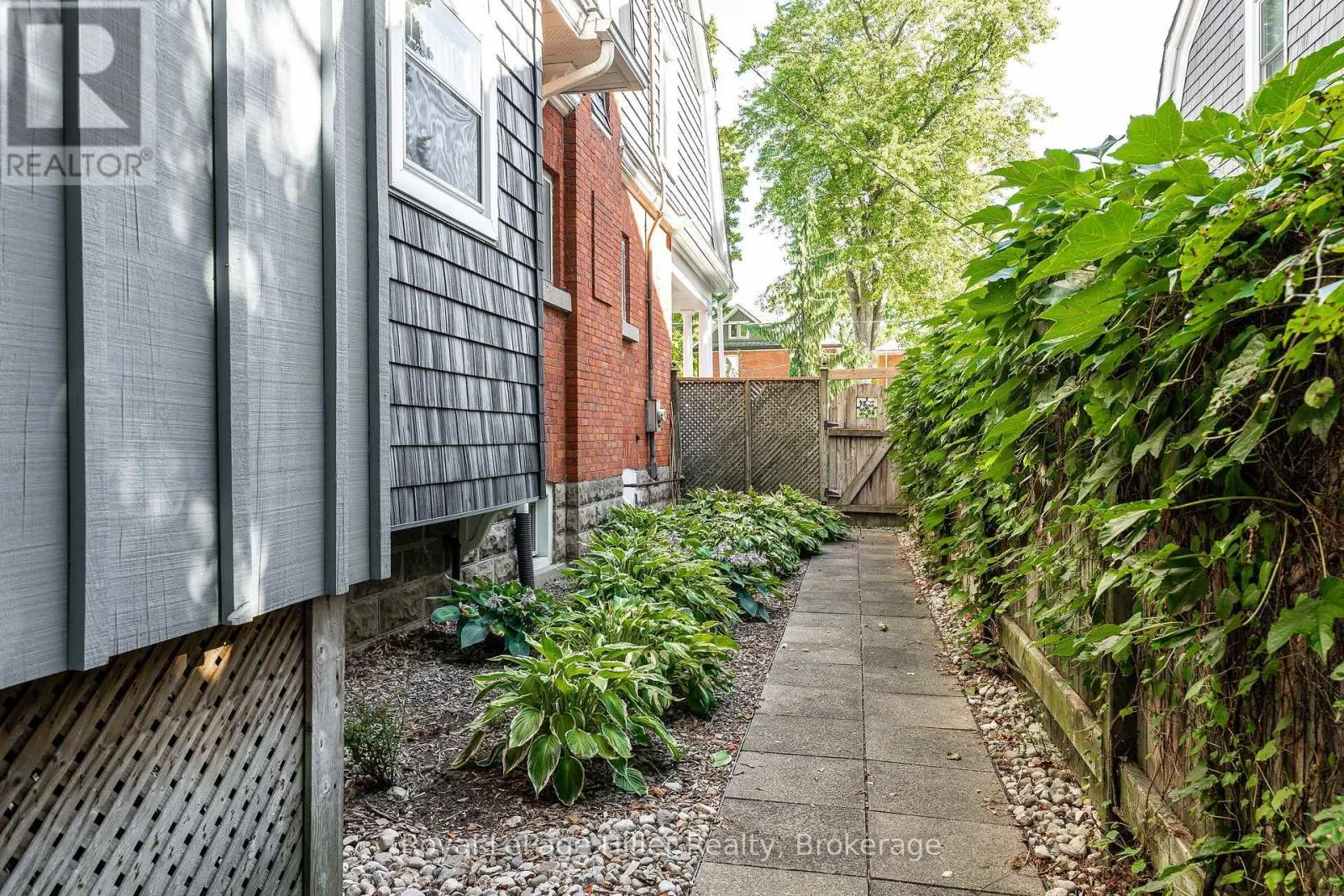 180 ELIZABETH STREET