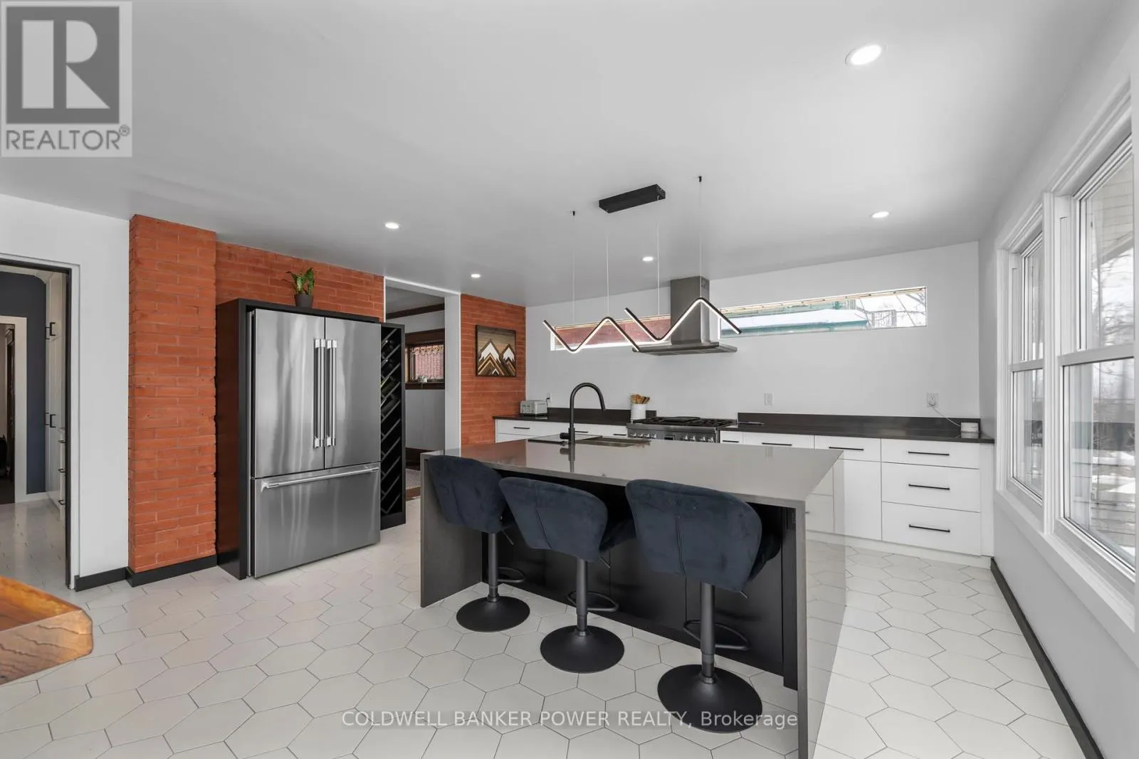 27 BELGRAVE AVENUE