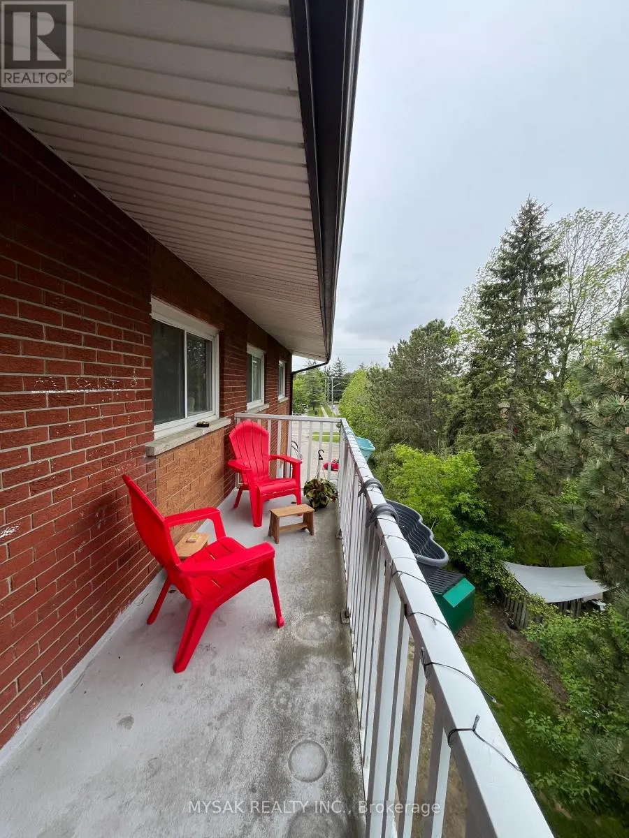497 VICTORIA ROAD N