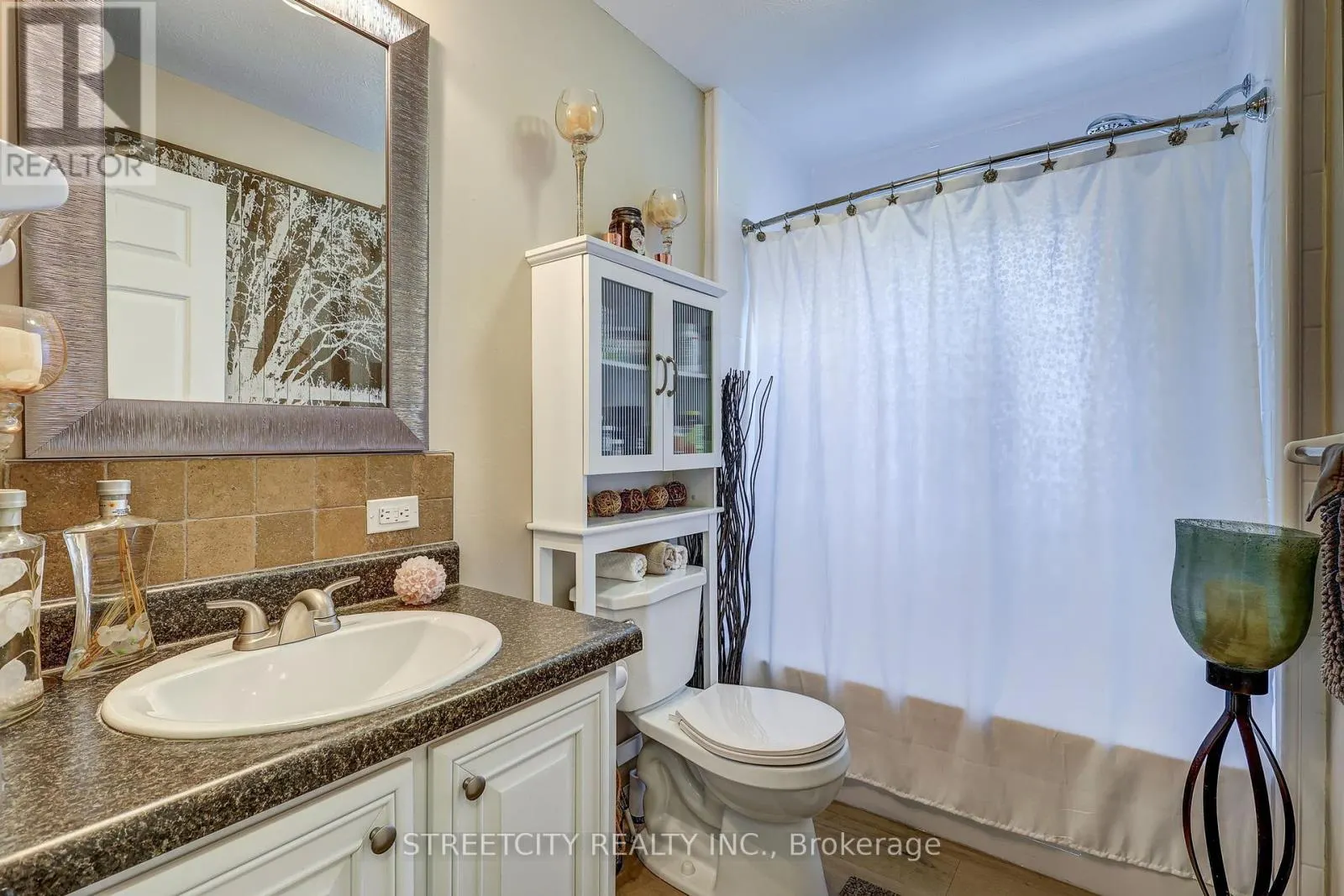 481 RICHARD CRESCENT