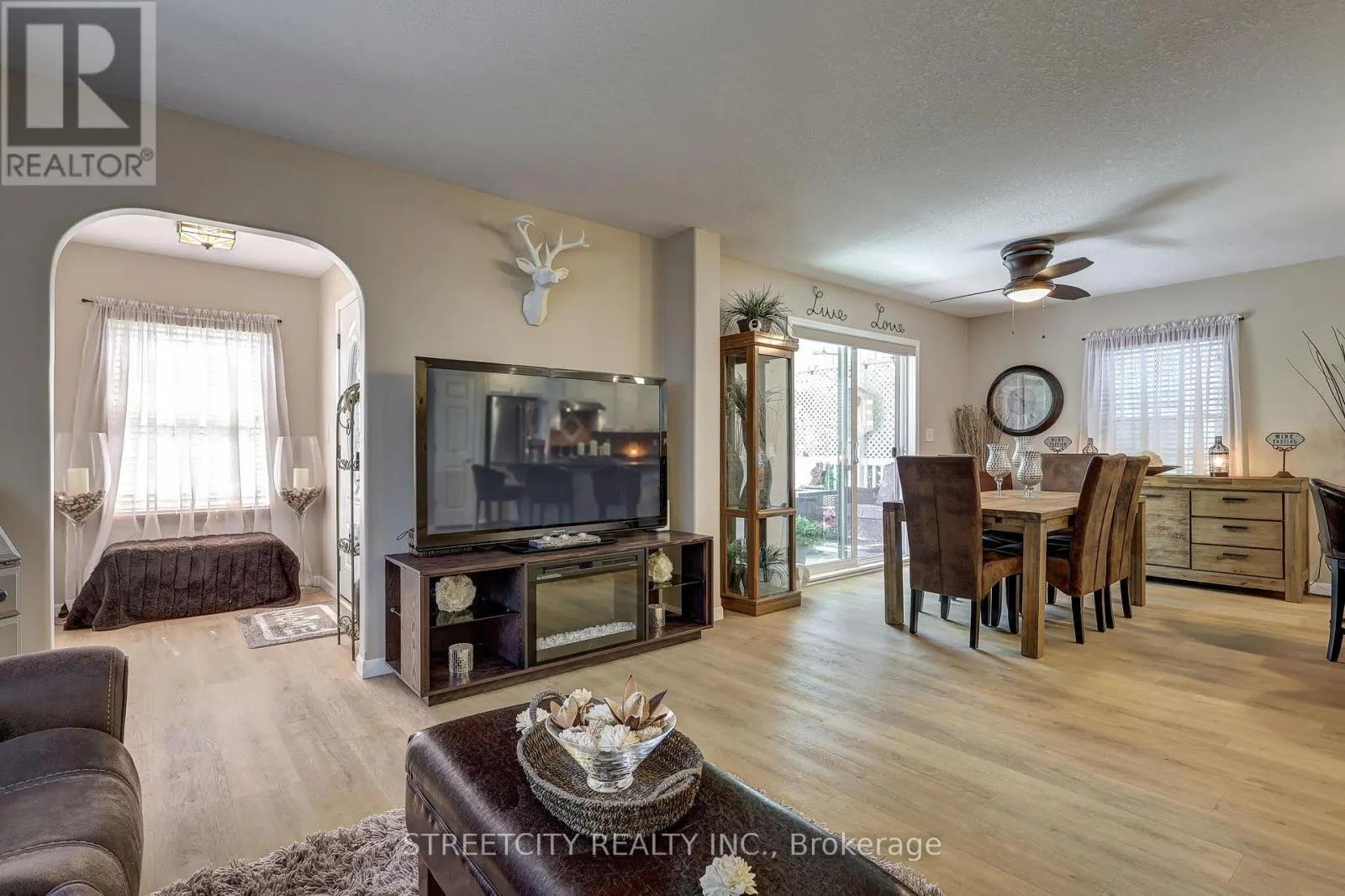 481 RICHARD CRESCENT