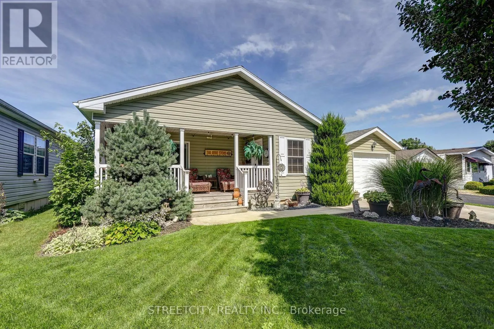 481 RICHARD CRESCENT