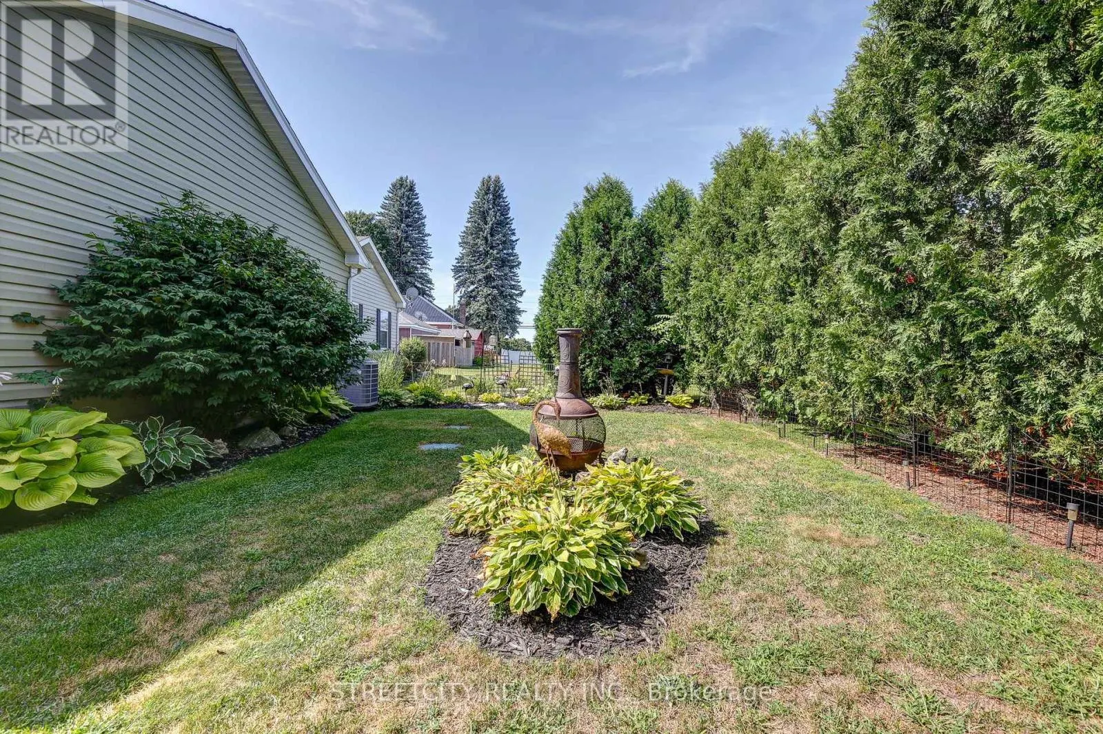 481 RICHARD CRESCENT