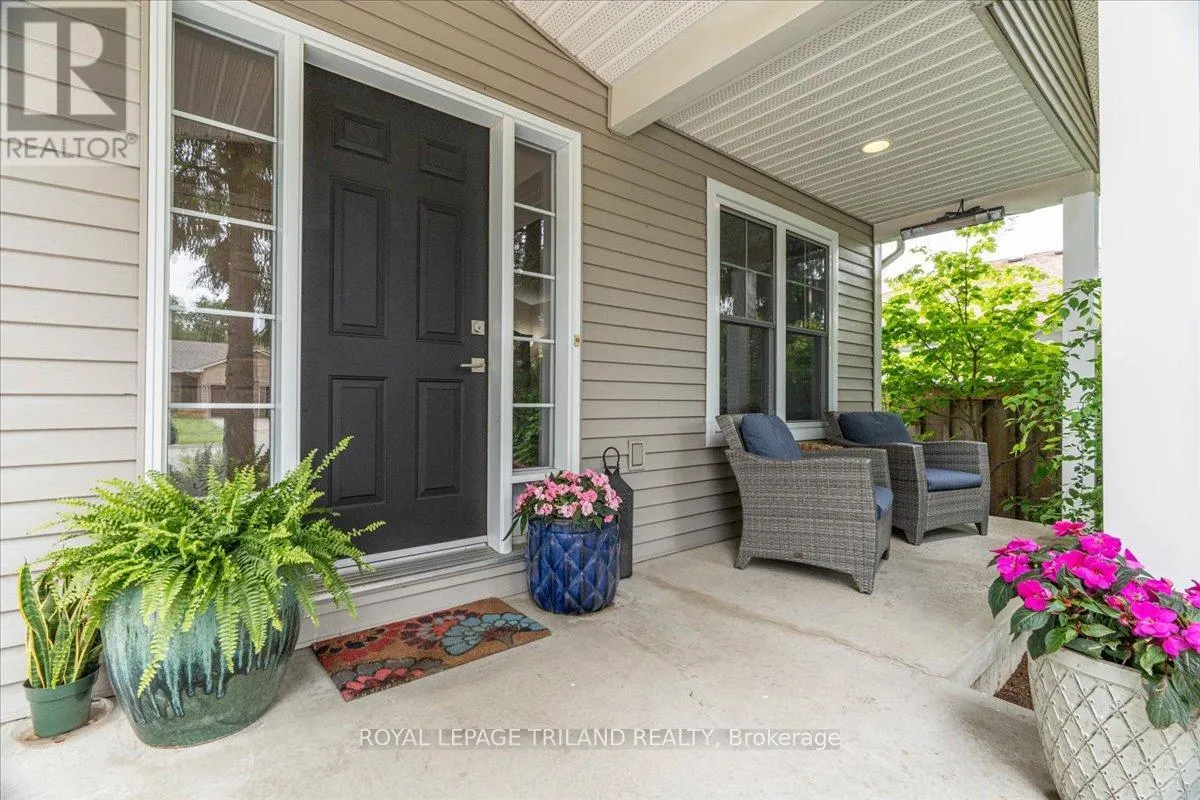 215 DERUITER DRIVE