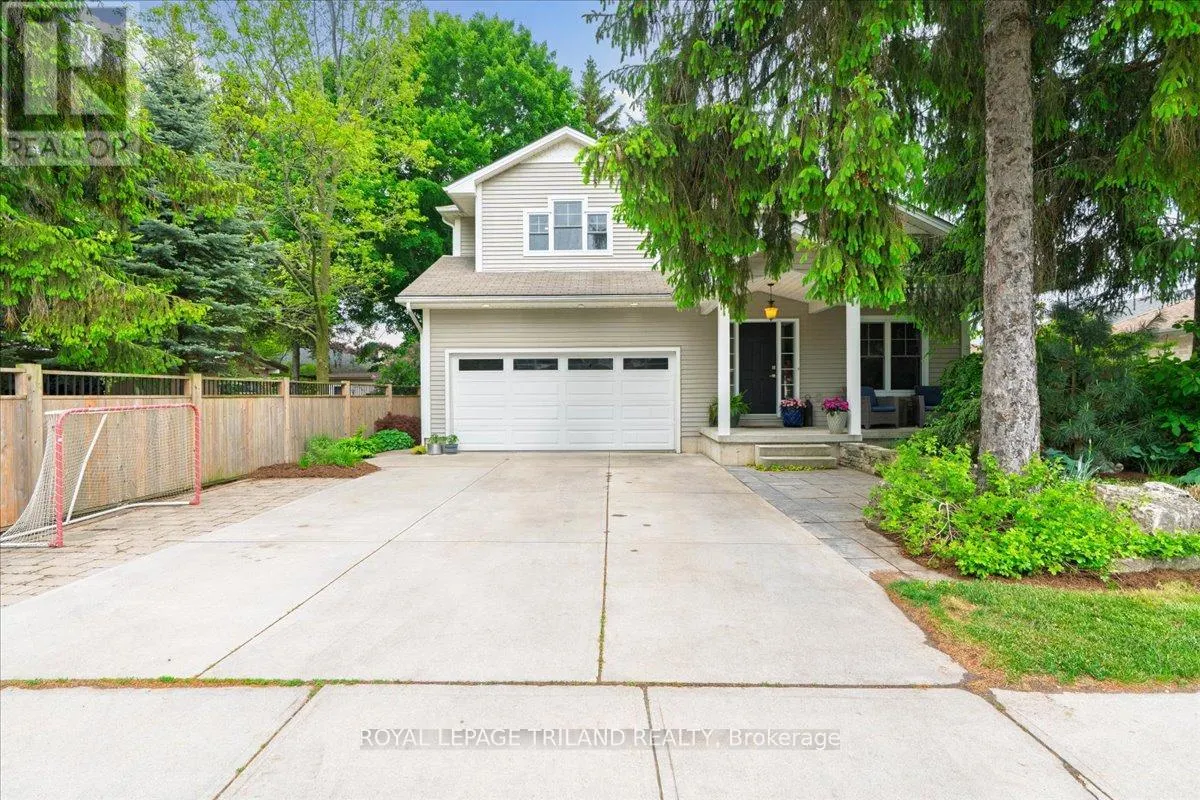 215 DERUITER DRIVE