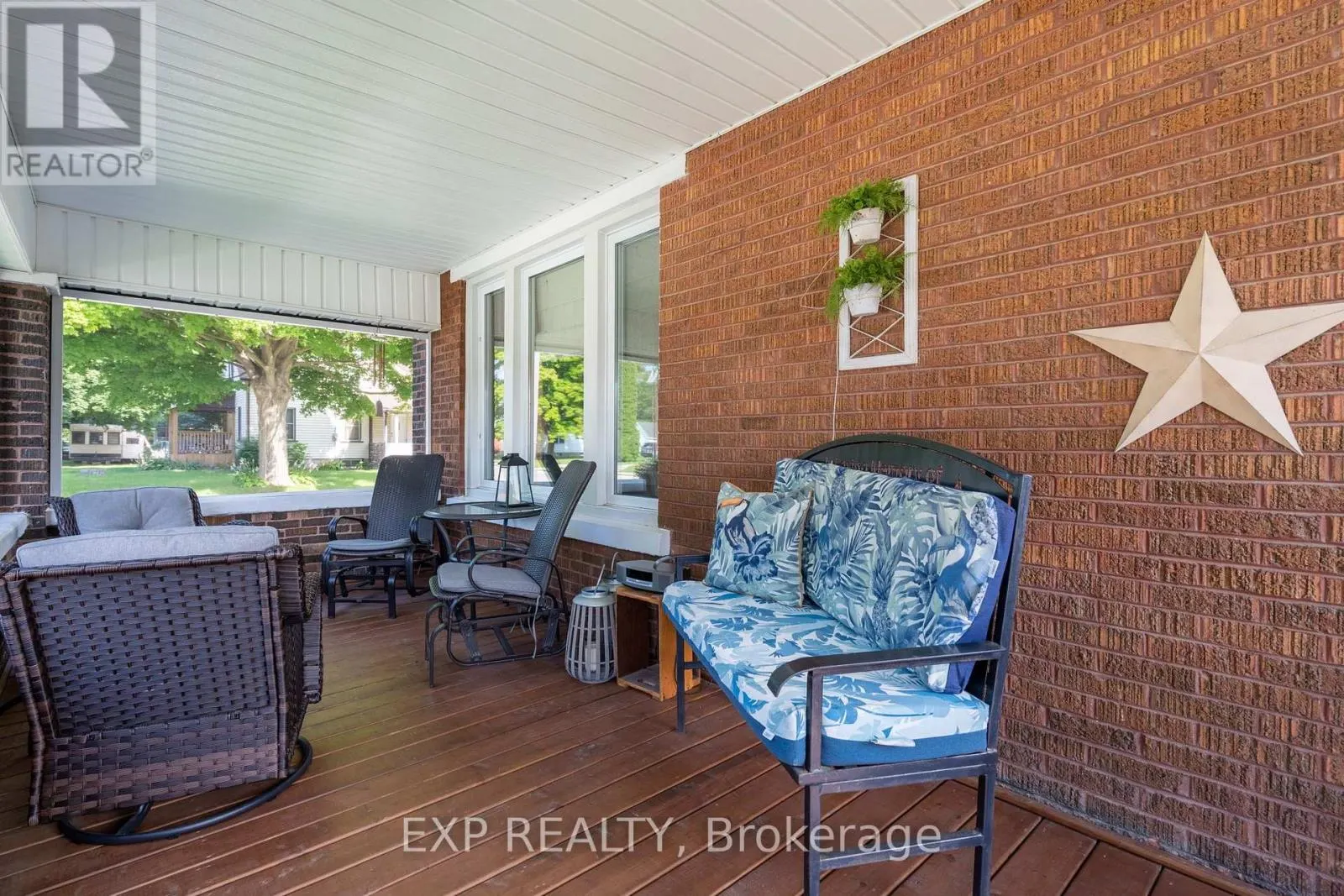 247 FURNIVAL ROAD