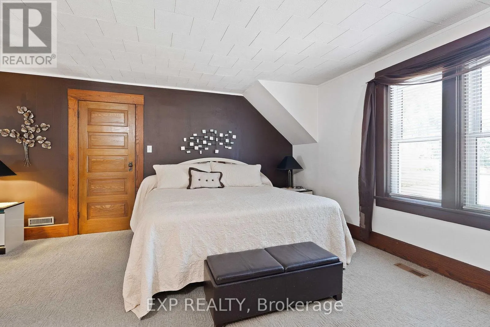 247 FURNIVAL ROAD