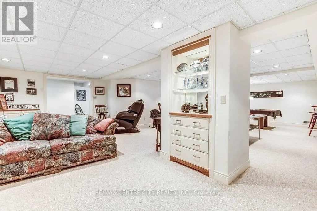 27 - 1200 RIVERSIDE DRIVE, #27