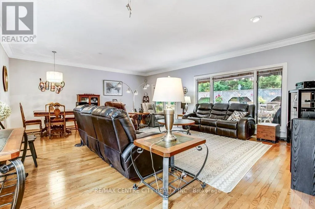27 - 1200 RIVERSIDE DRIVE, #27