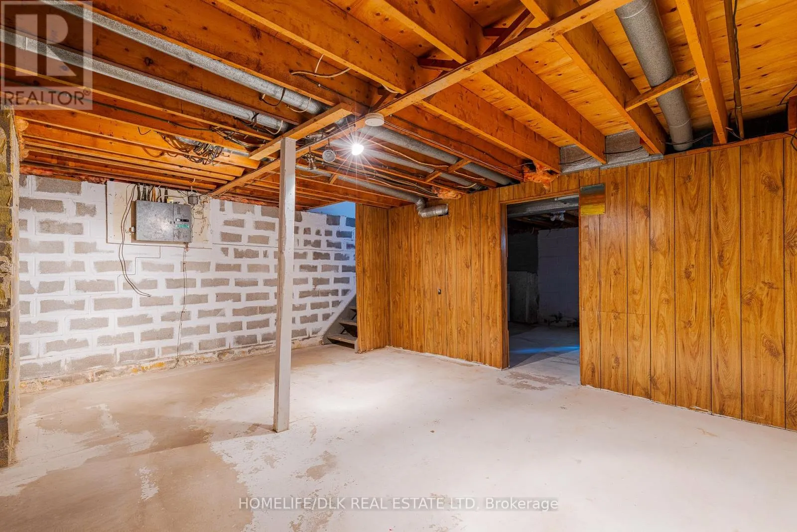 751 LAURIER BOULEVARD