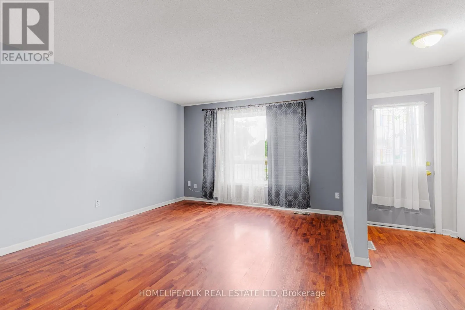 751 LAURIER BOULEVARD