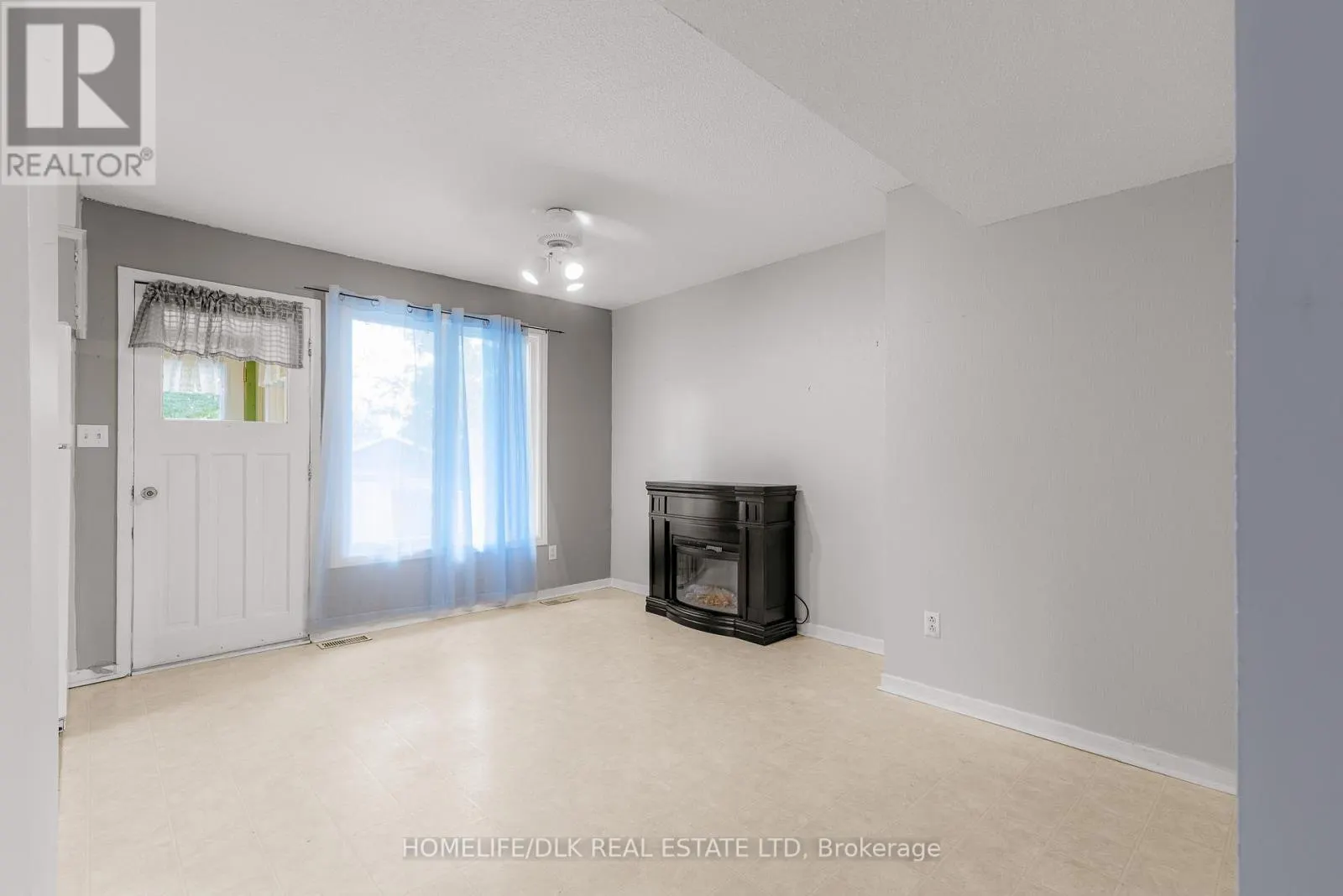 751 LAURIER BOULEVARD