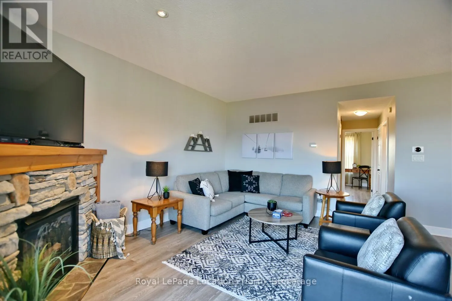 223 - 170 SNOWBRIDGE WAY, #223