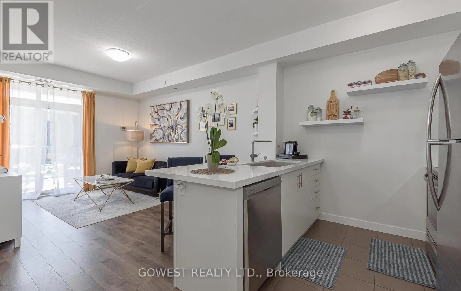 301 - 125 SHOREVIEW PLACE
