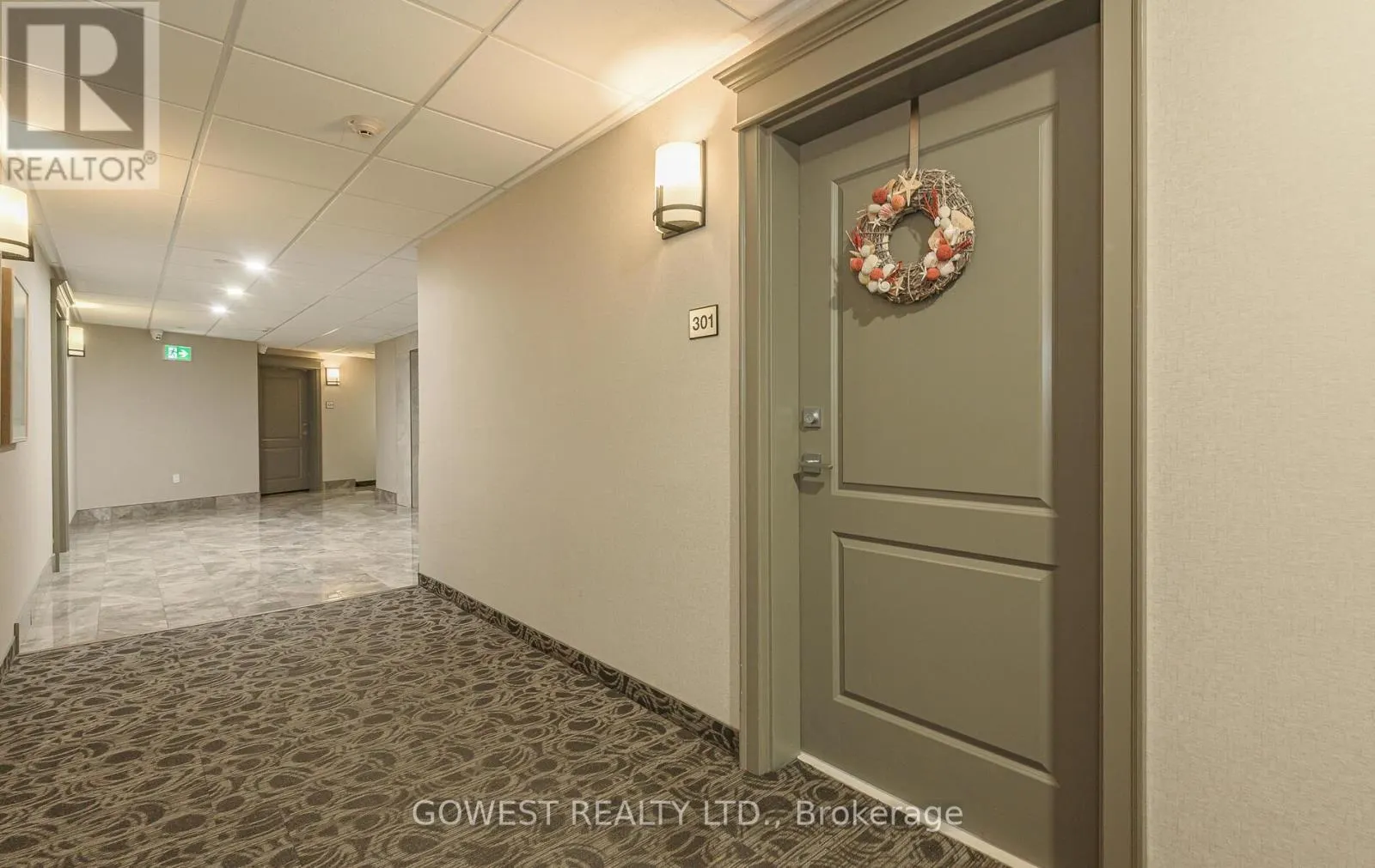 301 - 125 SHOREVIEW PLACE