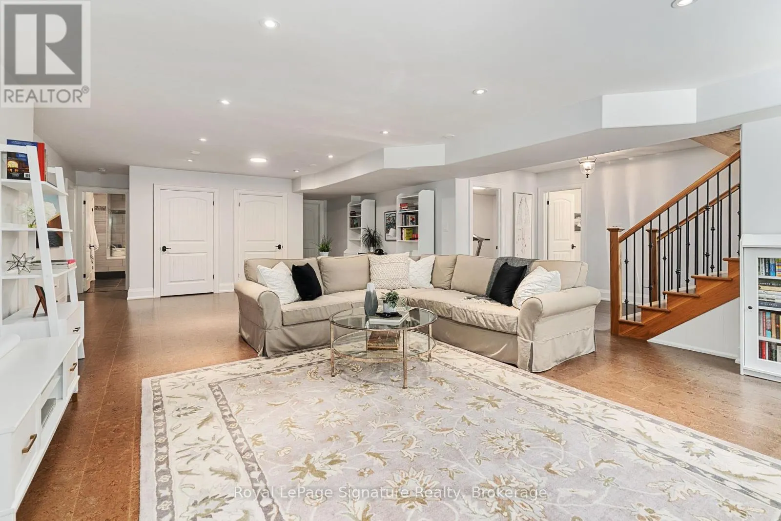 108 HOGGARD COURT