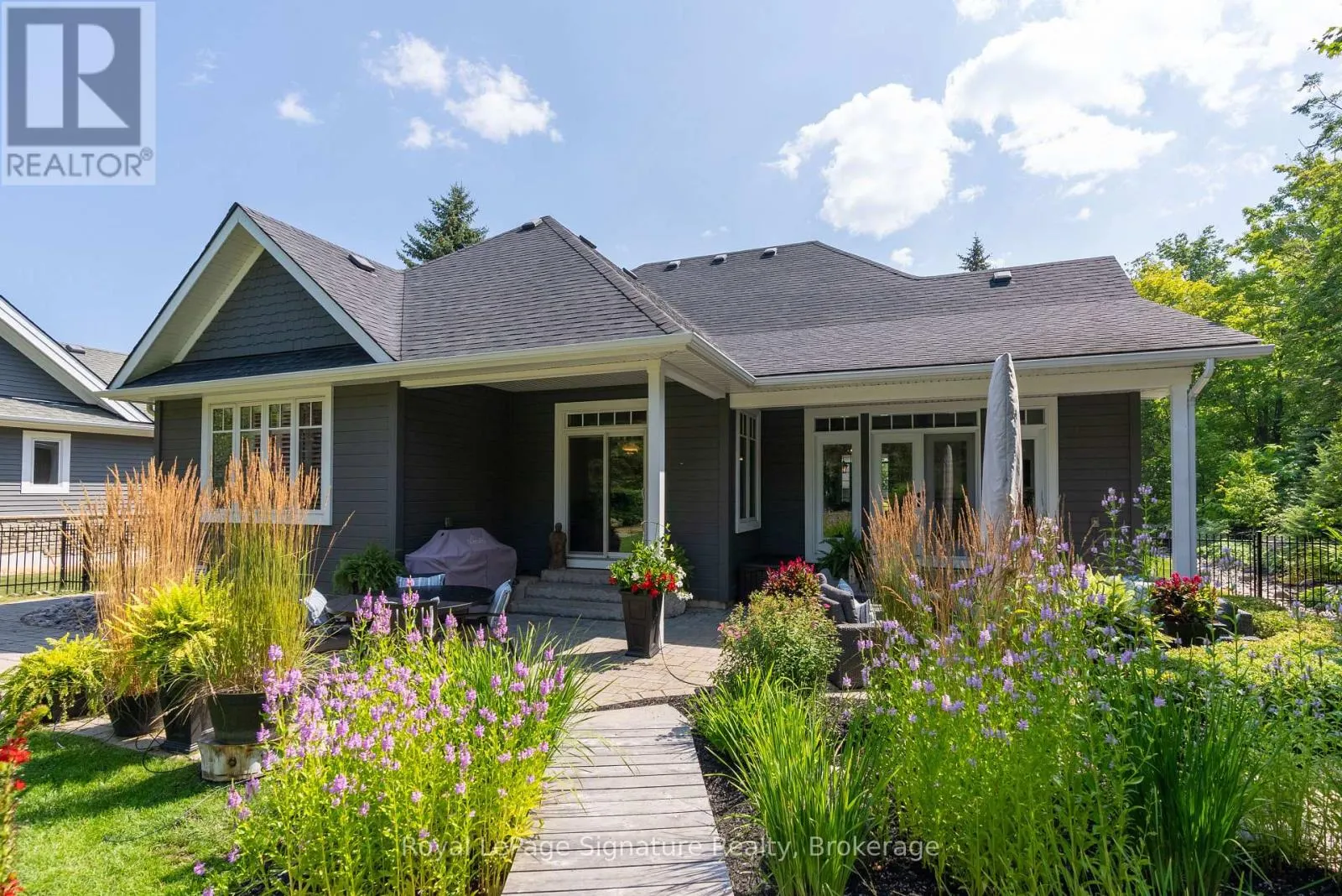108 HOGGARD COURT