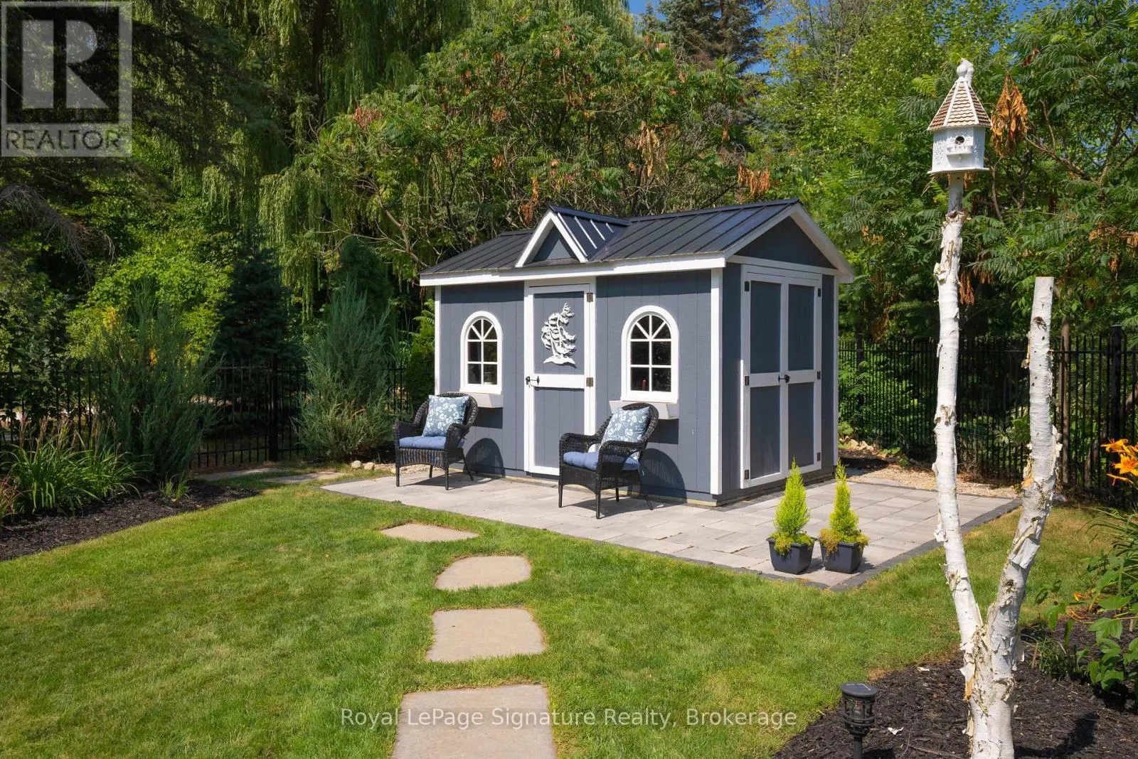 108 HOGGARD COURT