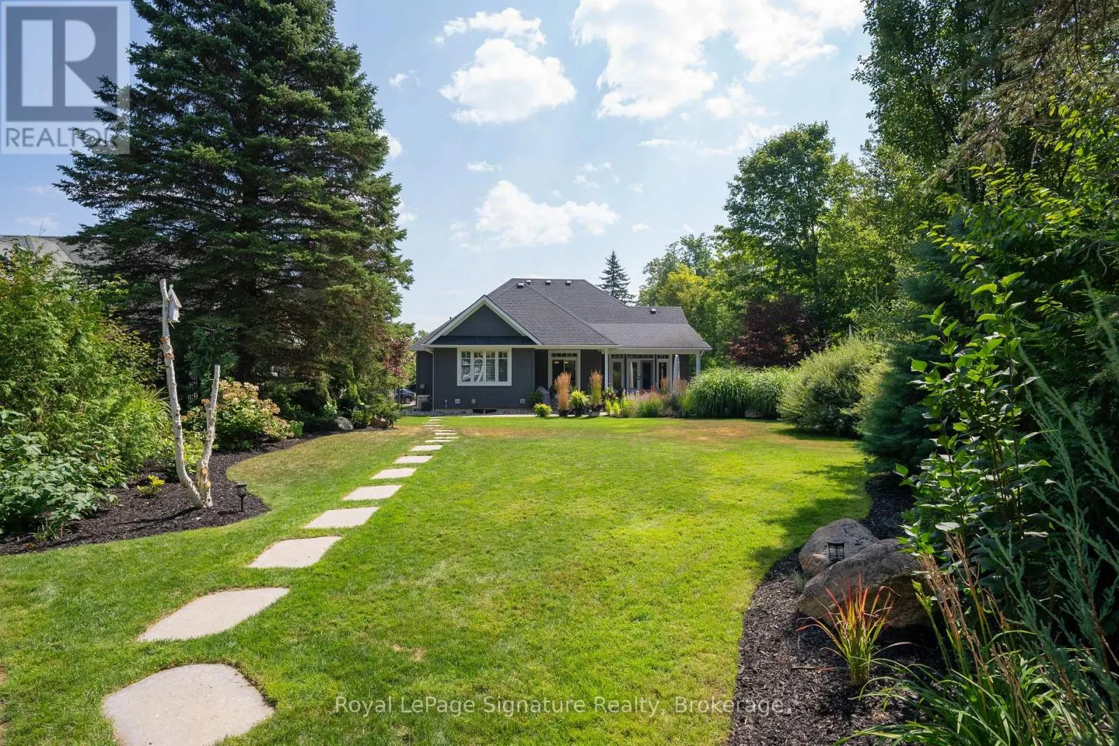 108 HOGGARD COURT