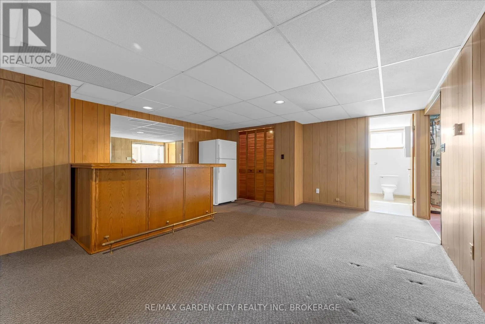 605 BUNTING ROAD