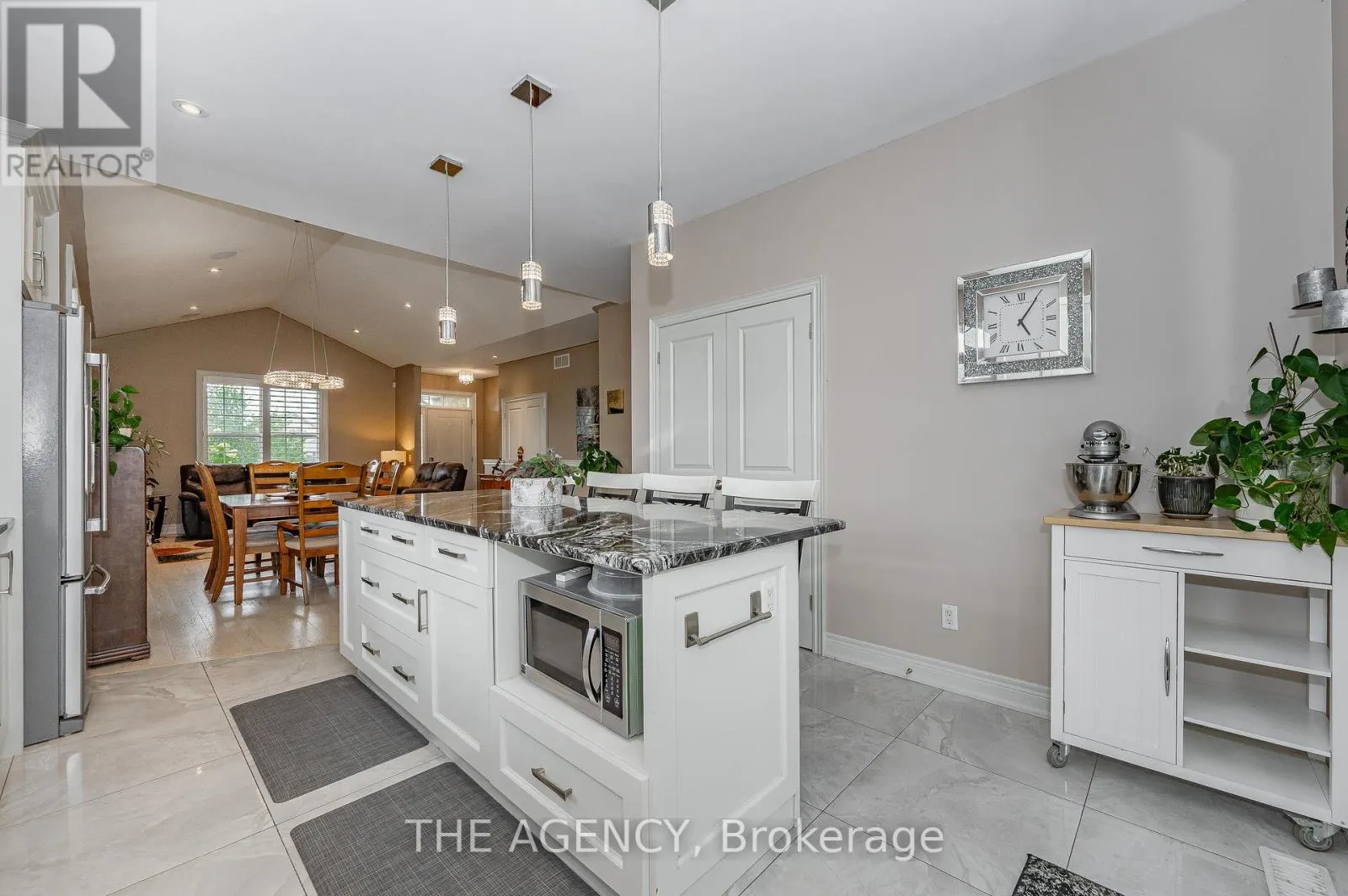 3985 LOWER COACH ROAD