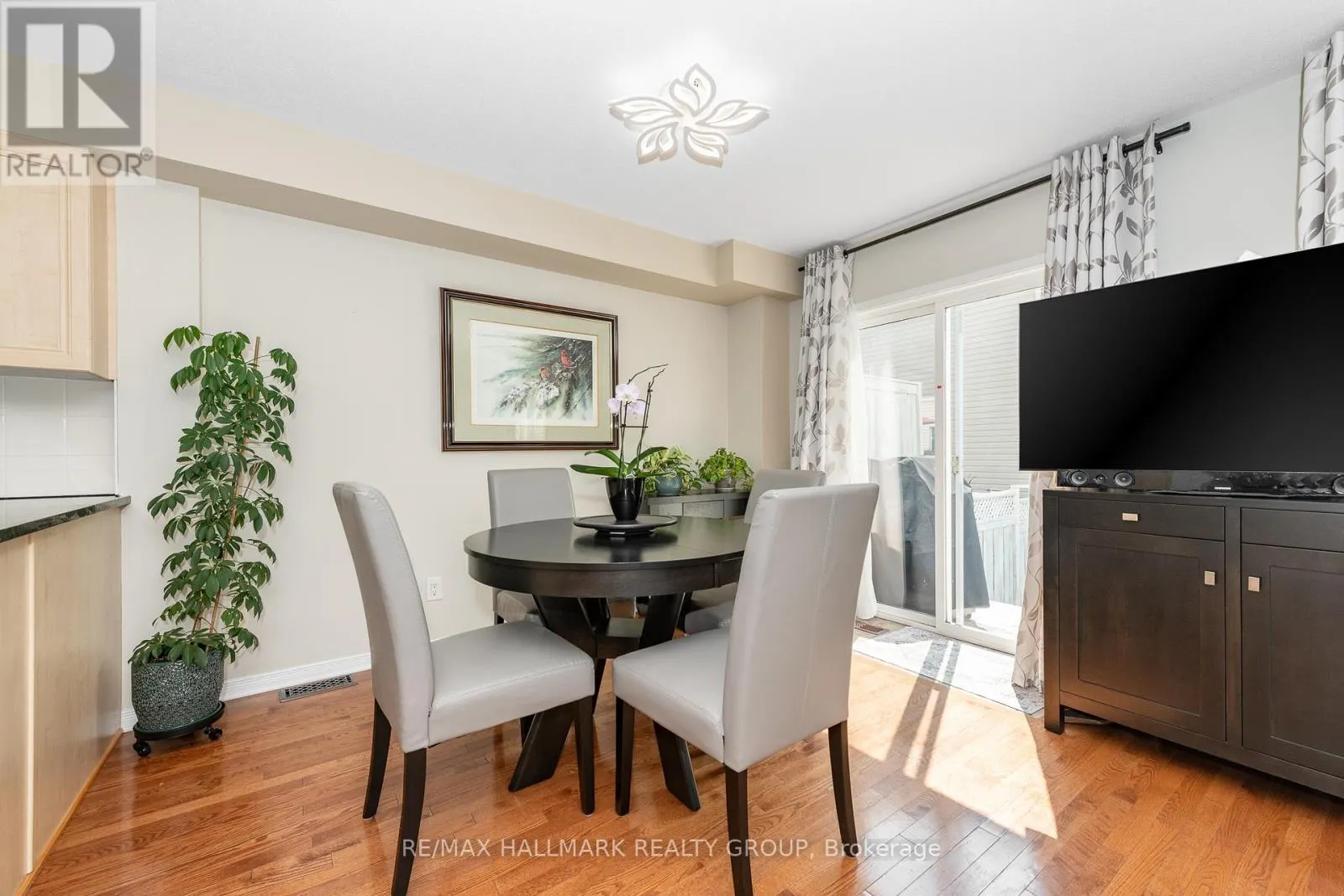 261 PARKROSE PRIVATE