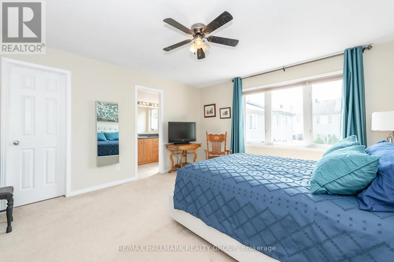 261 PARKROSE PRIVATE
