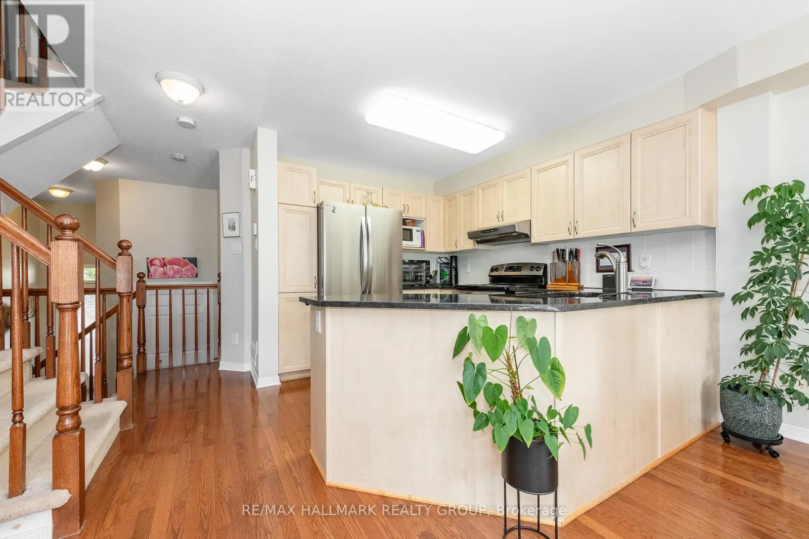 261 PARKROSE PRIVATE