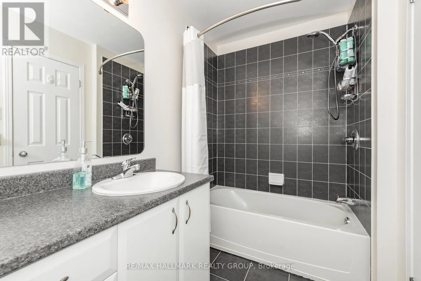 261 PARKROSE PRIVATE