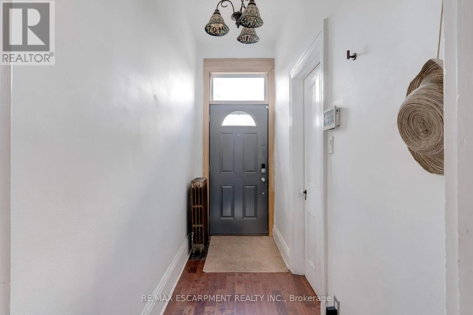 132 FERGUSON AVENUE N