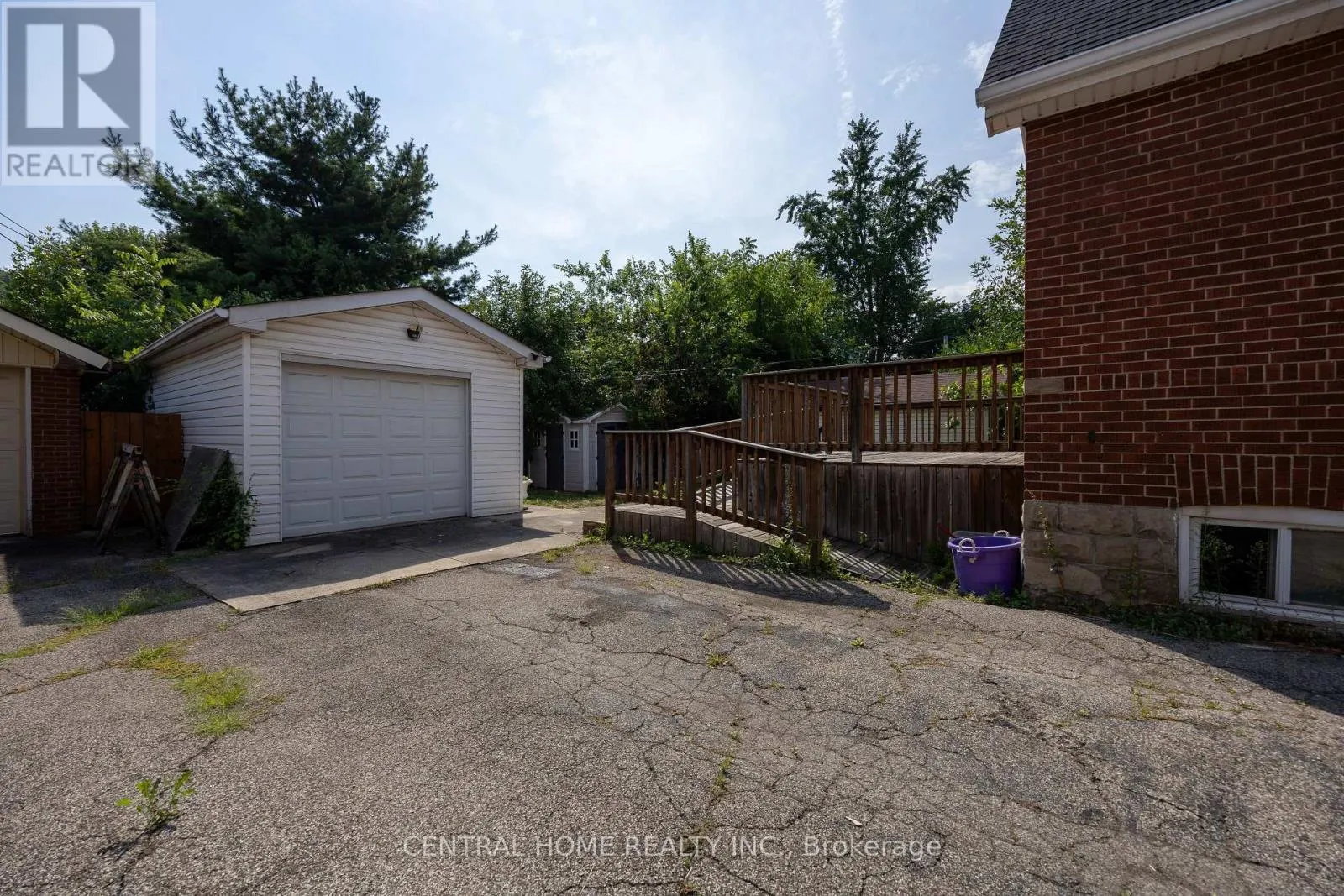1650 KING STREET E