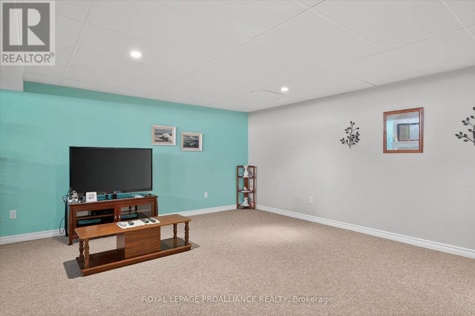 337 BIANCO CRESCENT