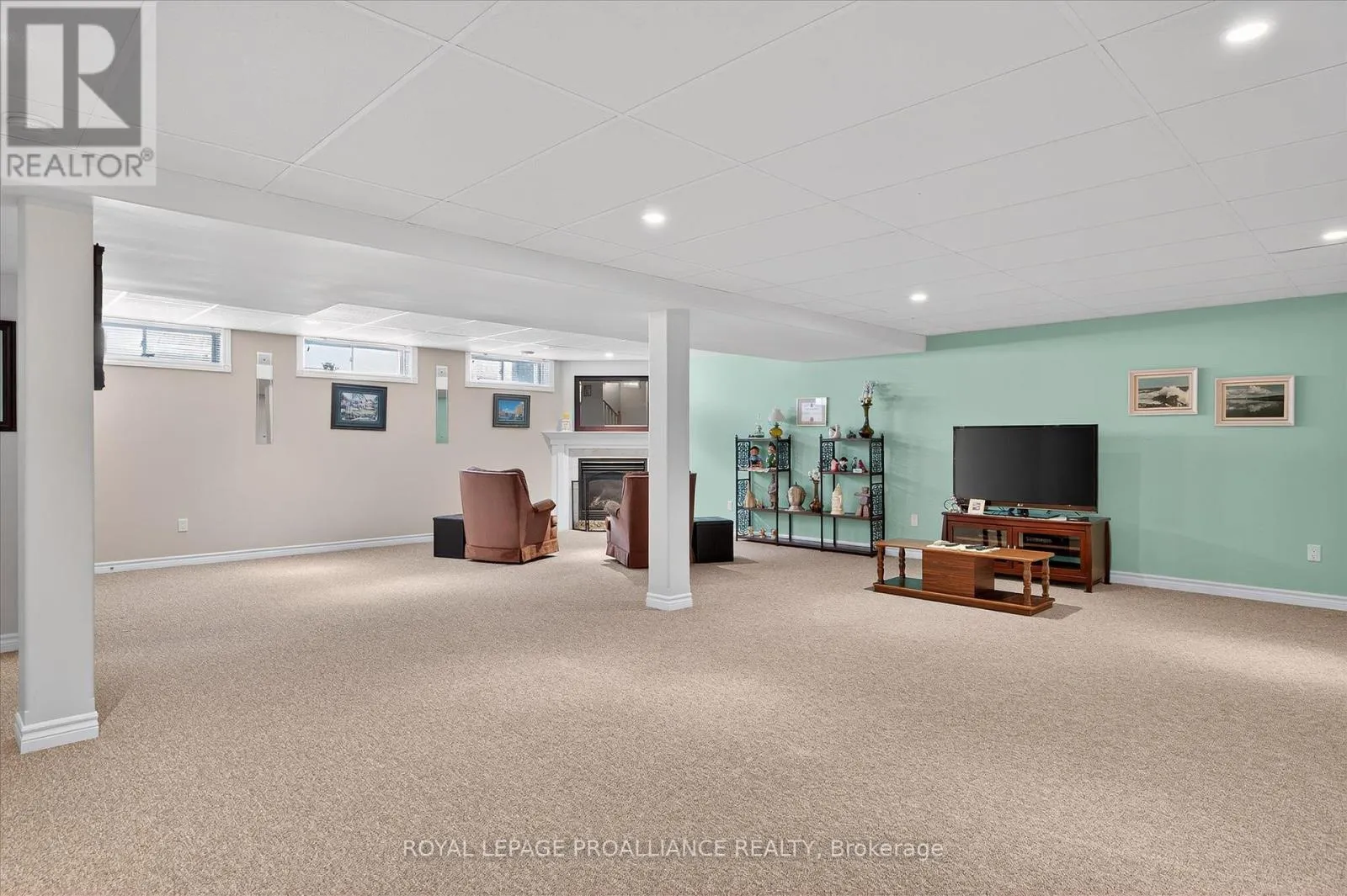 337 BIANCO CRESCENT