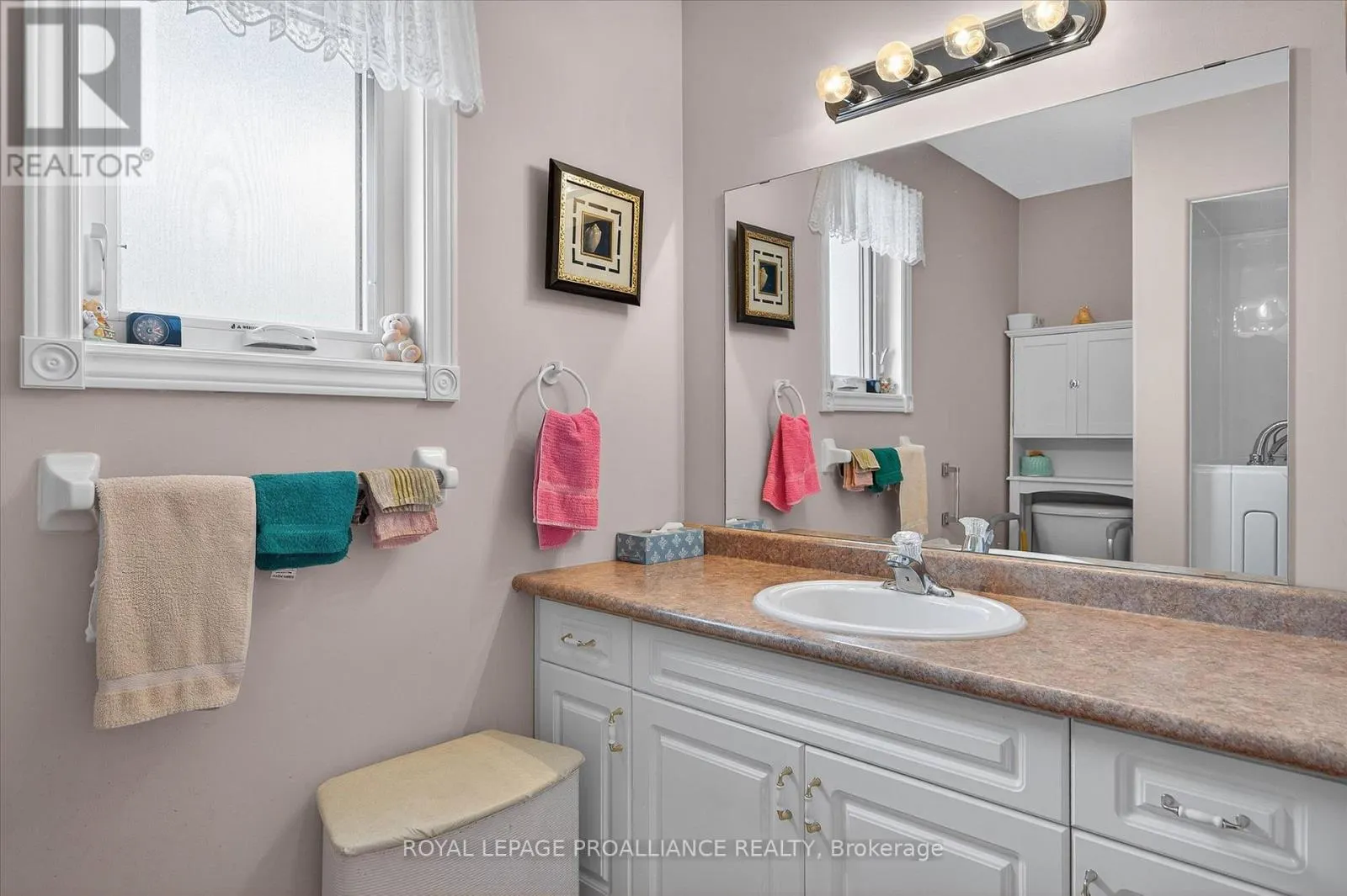 337 BIANCO CRESCENT
