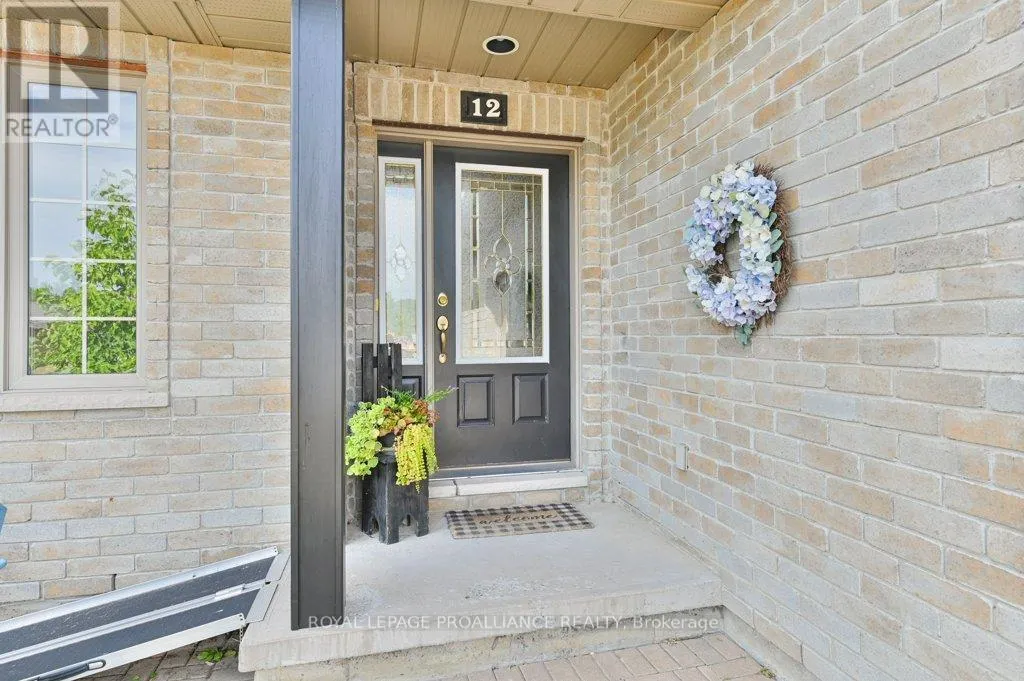 12 STONEGATE CRESCENT