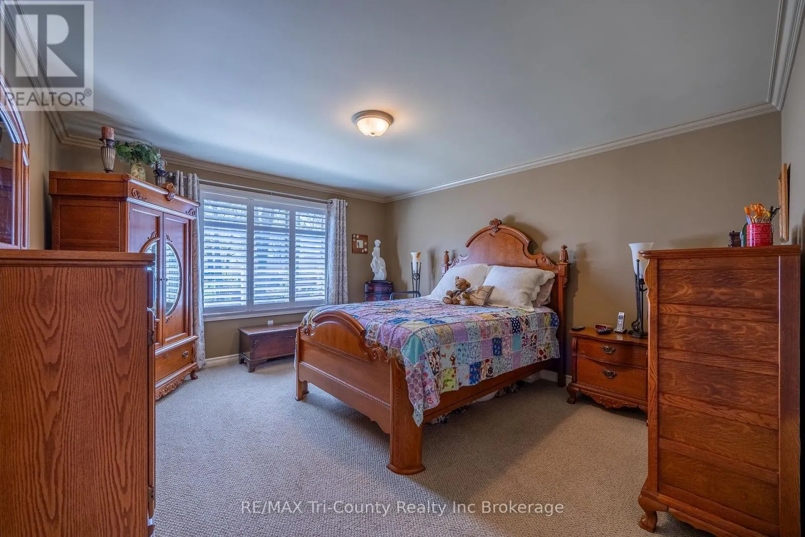 11 WOODSIDE DRIVE