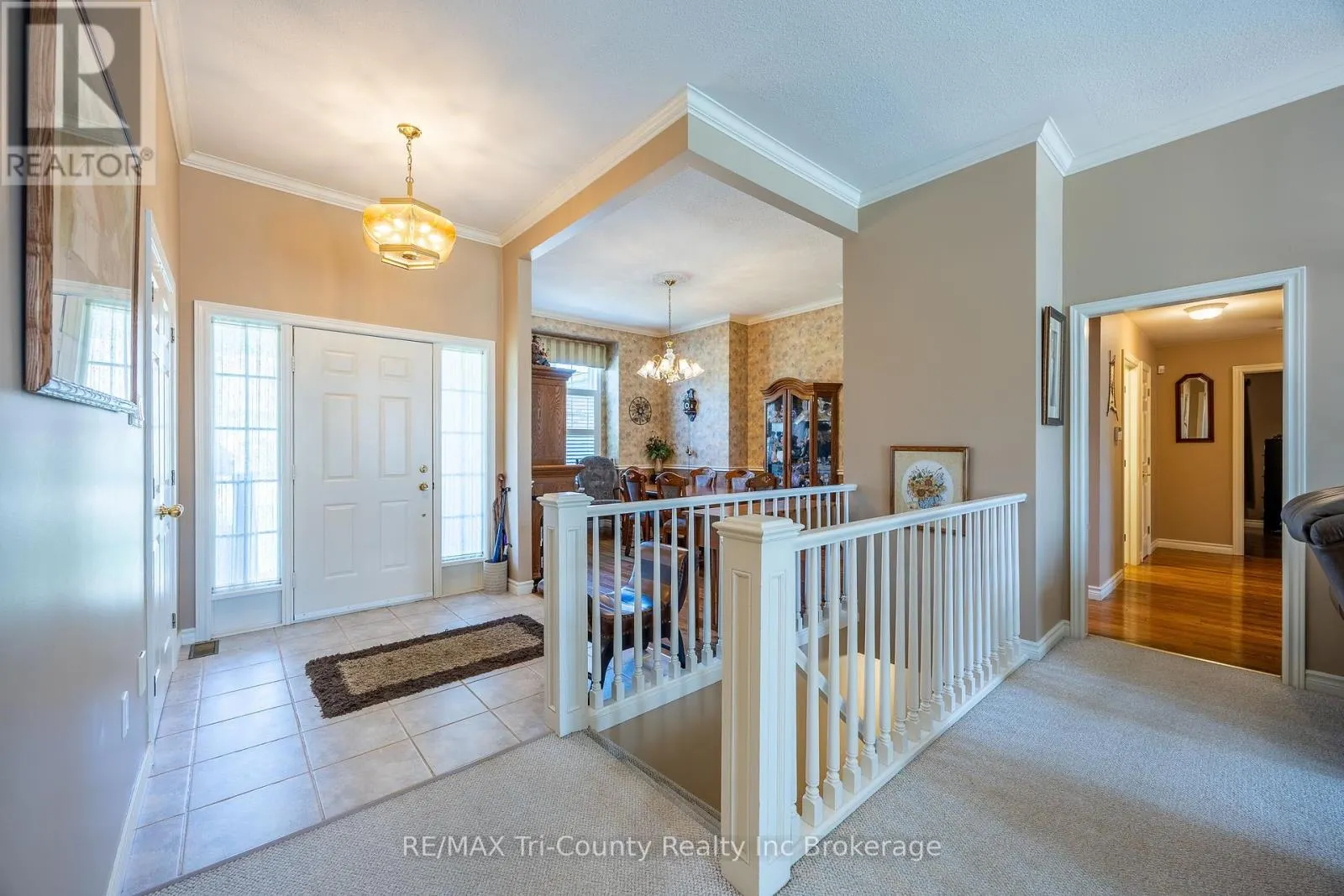 11 WOODSIDE DRIVE
