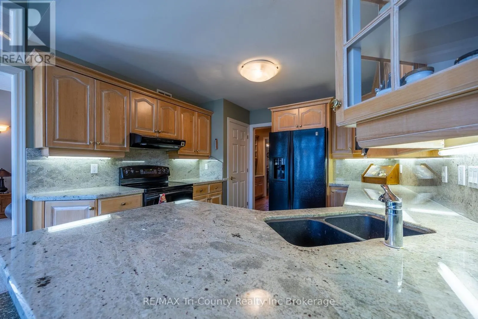 11 WOODSIDE DRIVE