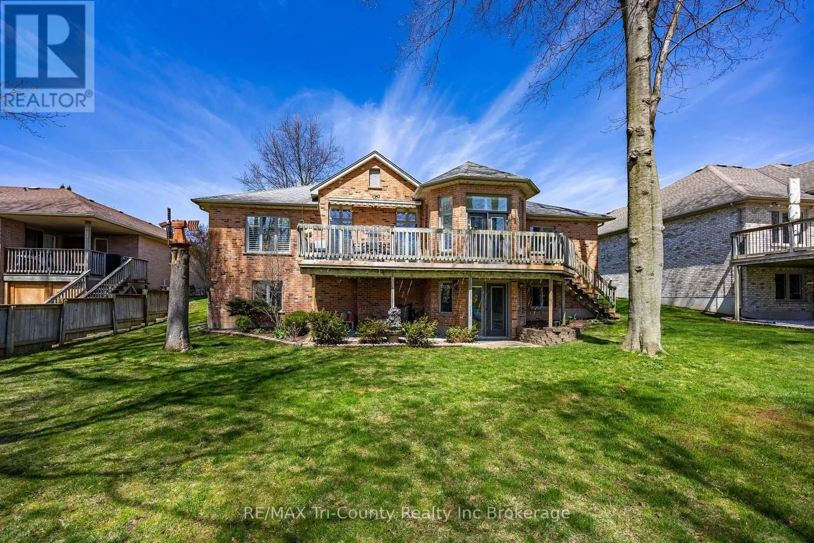 11 WOODSIDE DRIVE
