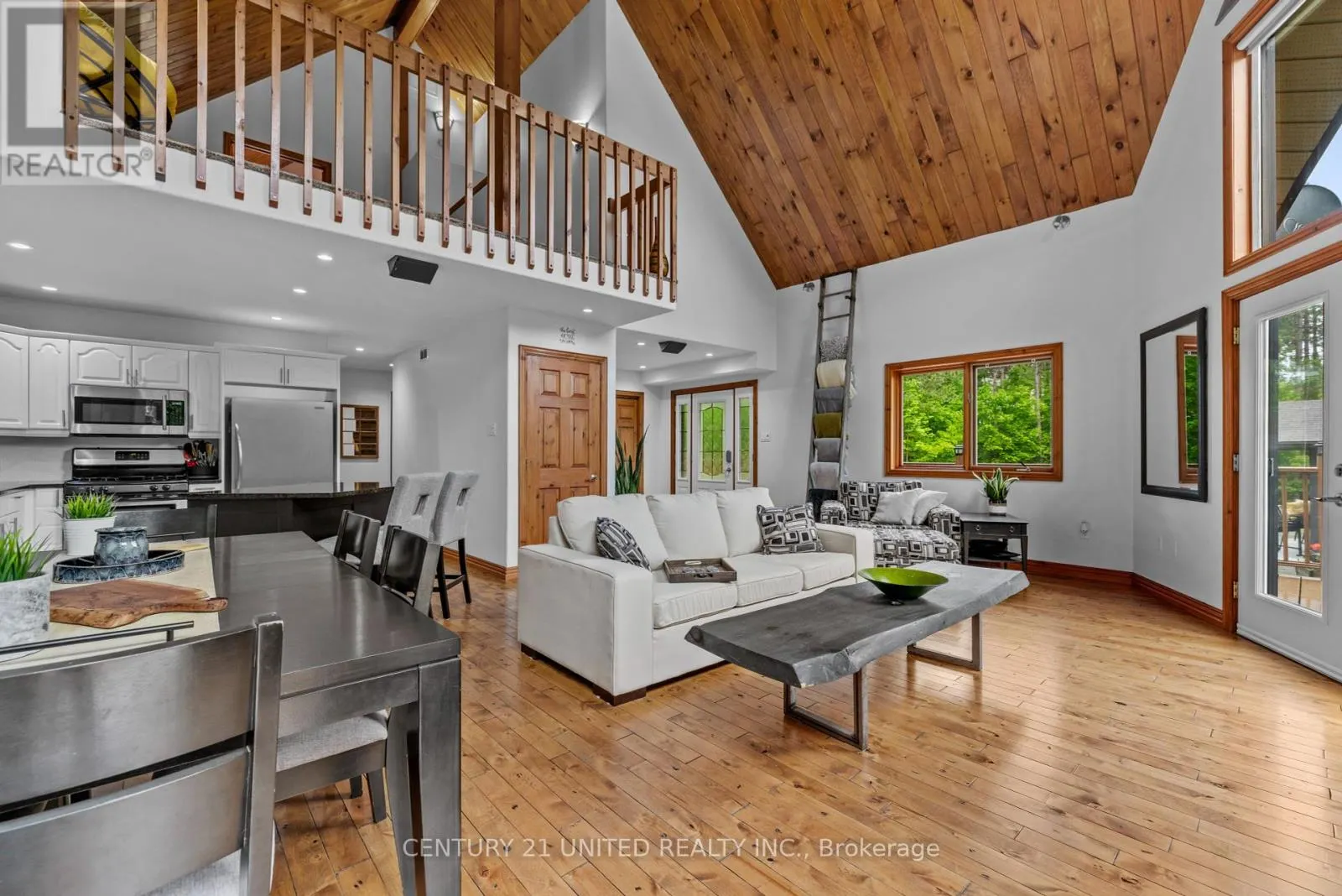 113 SUGARBUSH BOULEVARD