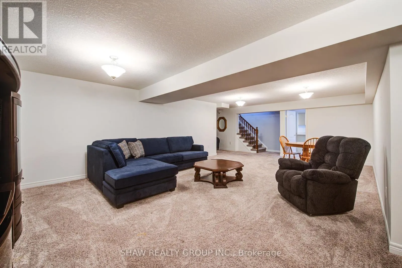 603 FOX HOLLOW COURT