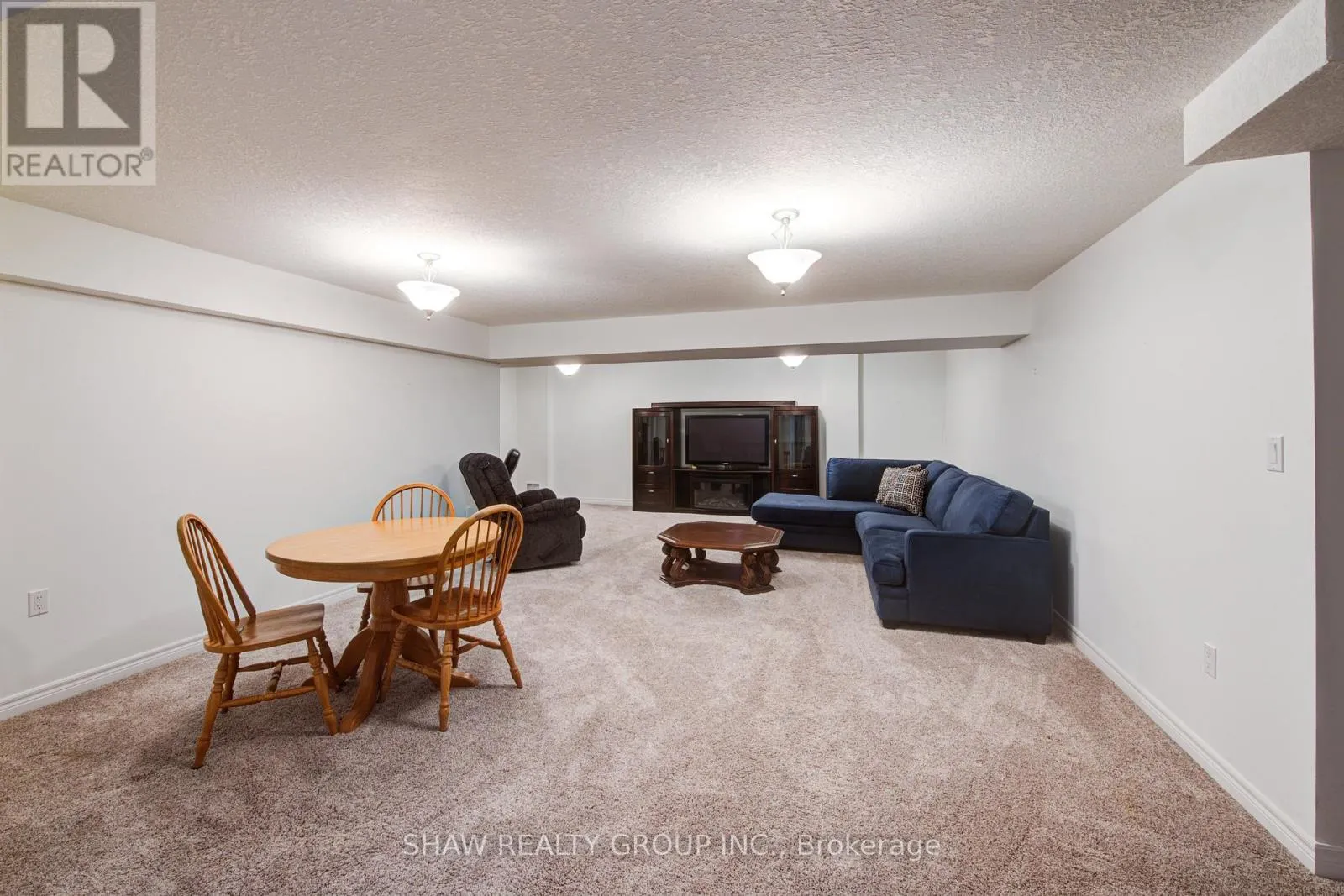 603 FOX HOLLOW COURT