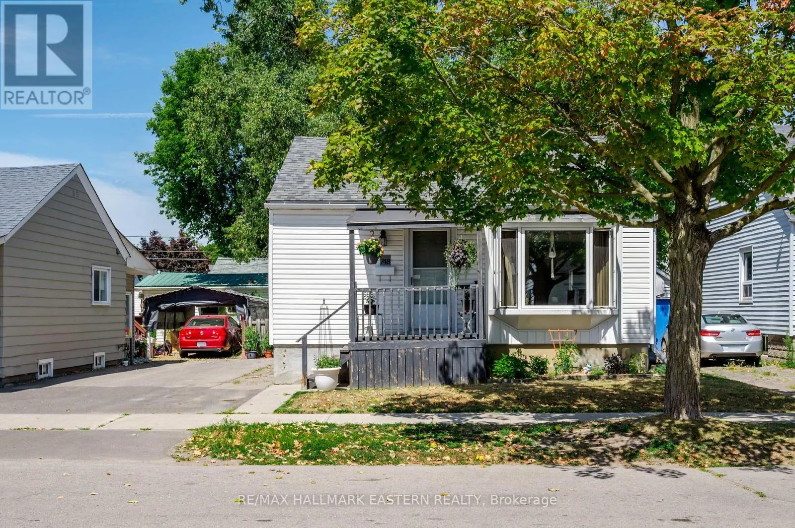 748 NEW ROMAINE STREET